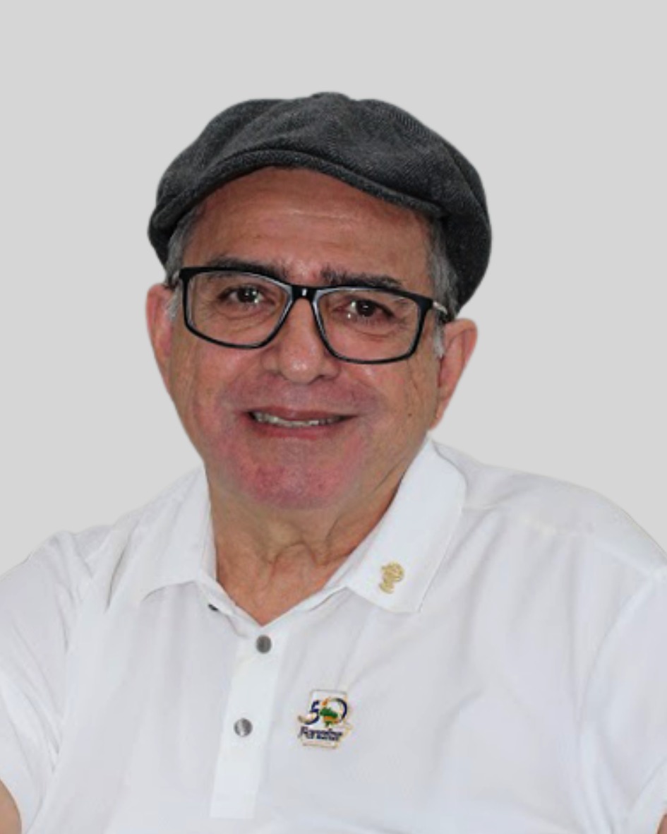 Dr. Holdack Veloso